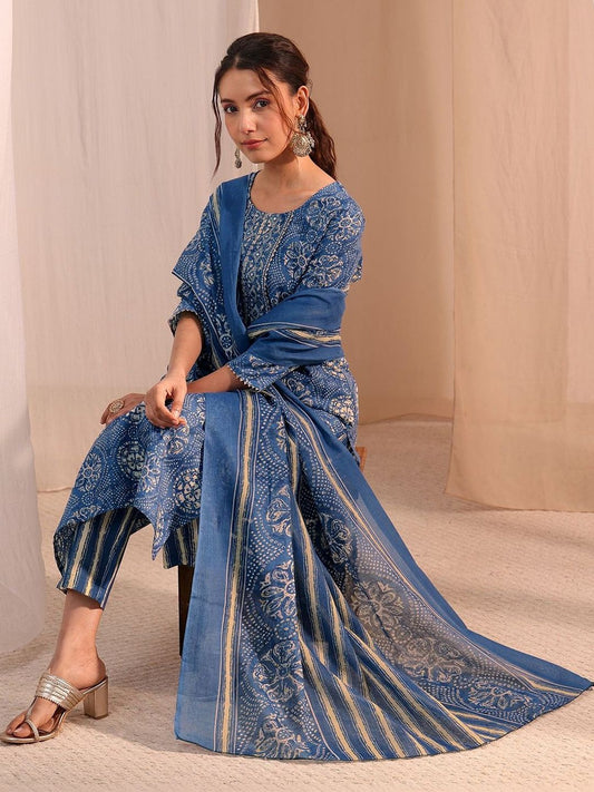 Women Ethnic Motifs Printed Regular Kurta with Trousers & With Dupatta