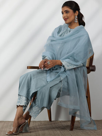 Women Floral Embroidered Panelled Beads and Stones Kurta Set