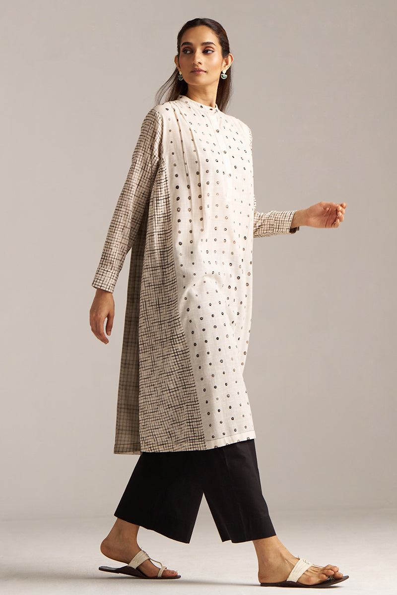 Dhiyona GF Women's Off White and Black Print Linen Co-ord Set