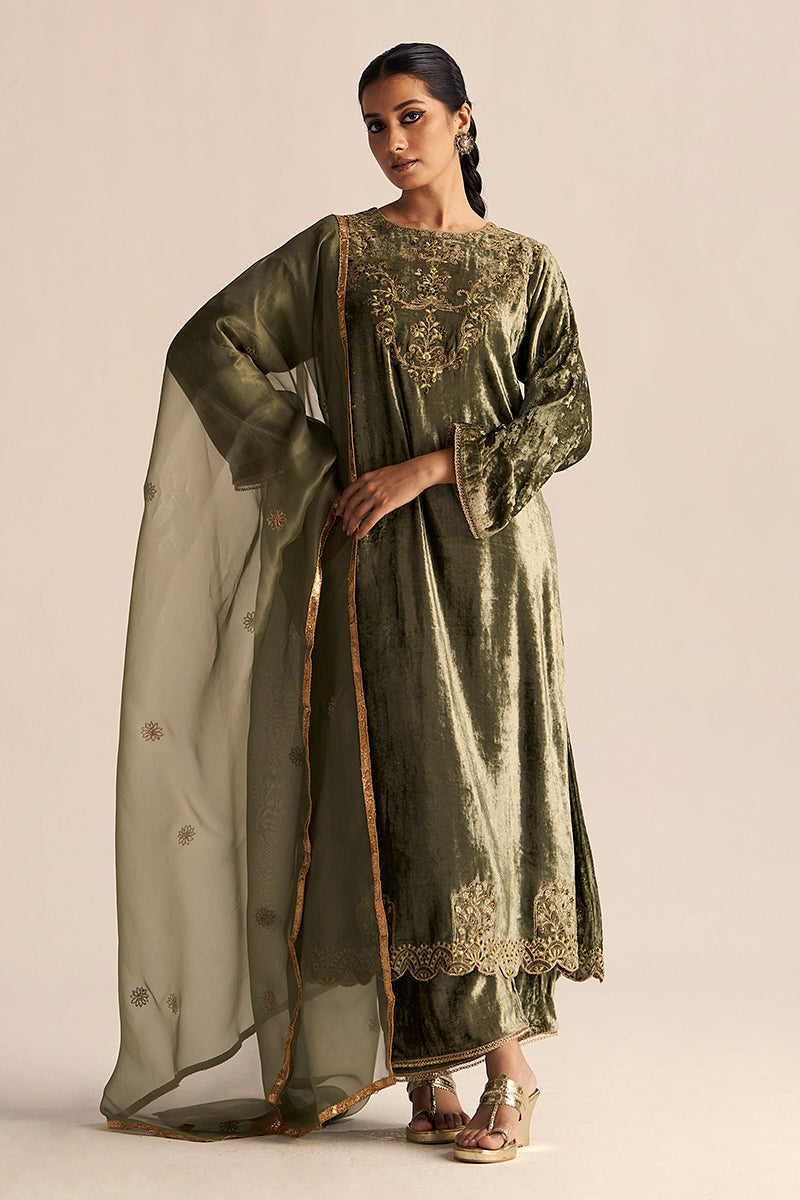 Dhiyona GF Women's Deep Lichen Green Velvet Festive Kurta Set