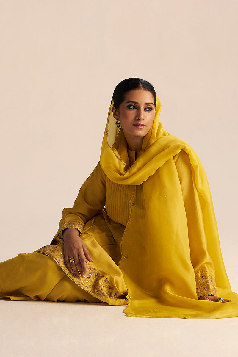 Dhiyona GF Women's Bamboo Yellow Festive Kurta Set
