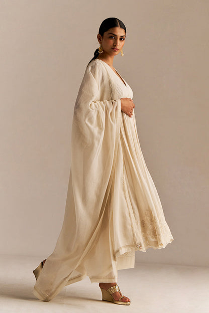 Dhiyona GF Women's Off-White Mul-Mul Anarkali Kurta Set