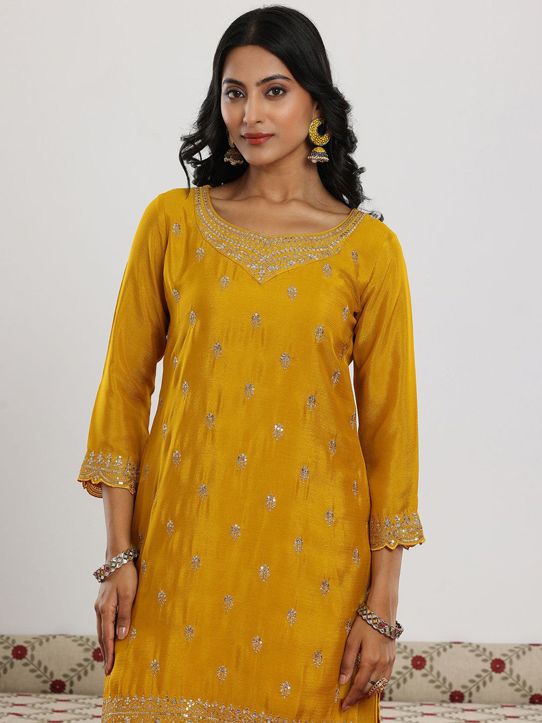 Women Floral Embroidered Regular Kurta with Palazzos & With Dupatta