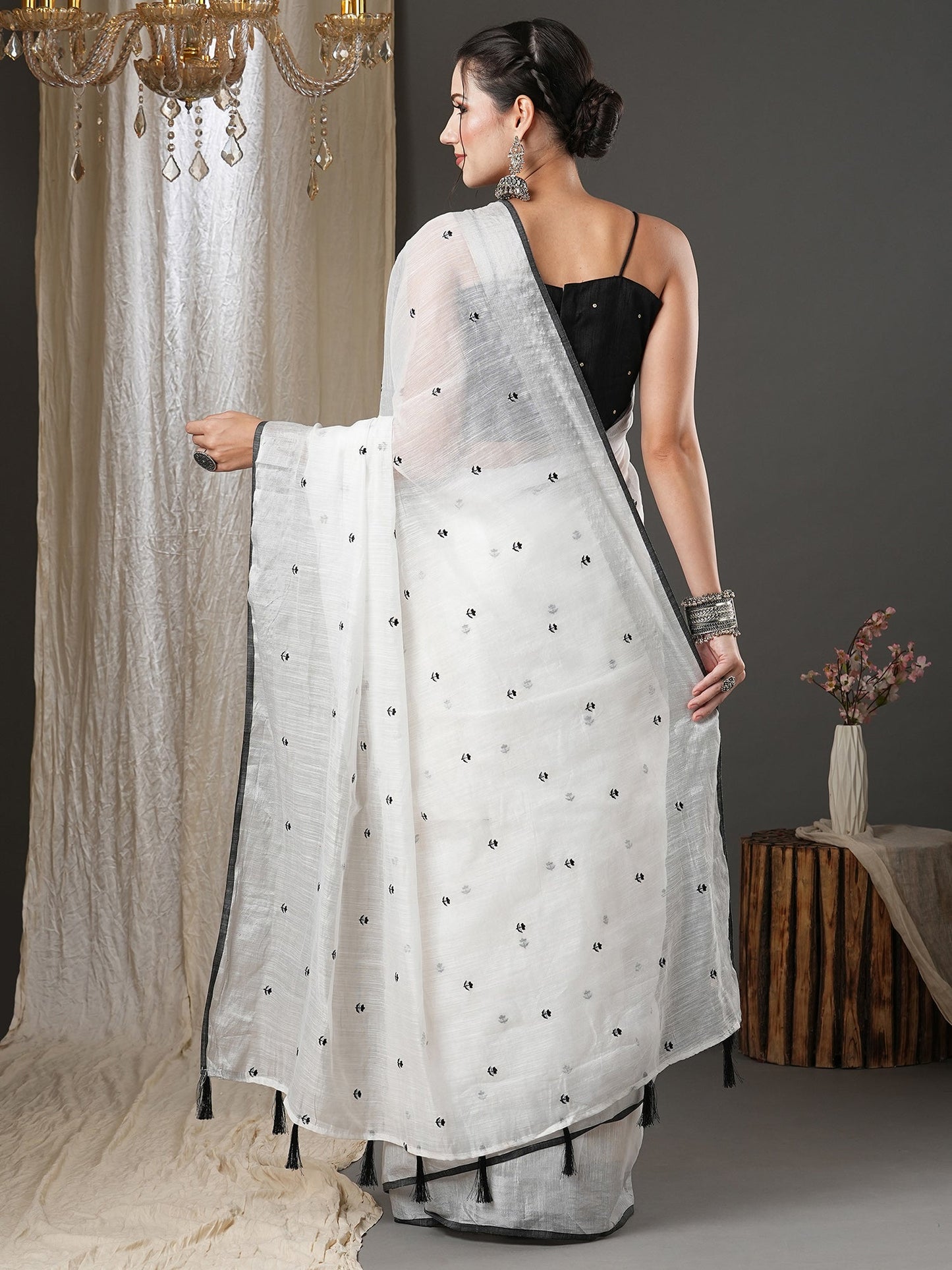 Women's Cotton Silk White Embroidered Designer Saree With Blouse Piece
