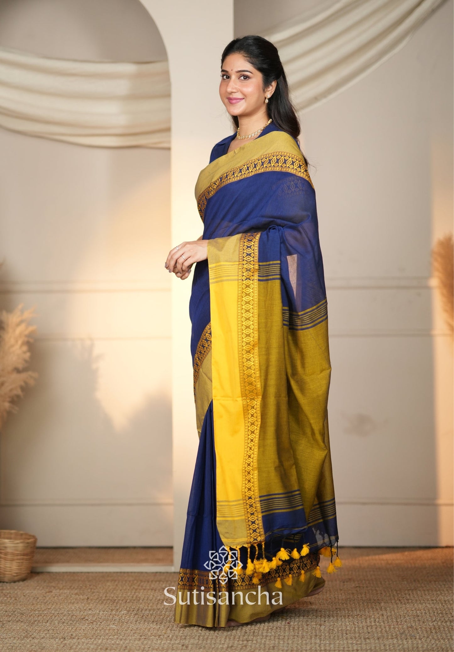 Dhiyona SS Timeless Weave Bengal Cotton Saree by Sutisancha
