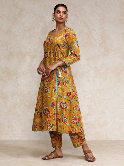 Dhiyona VA Women'sFloral Printed V-Neck Angrakha Kurta With Trousers