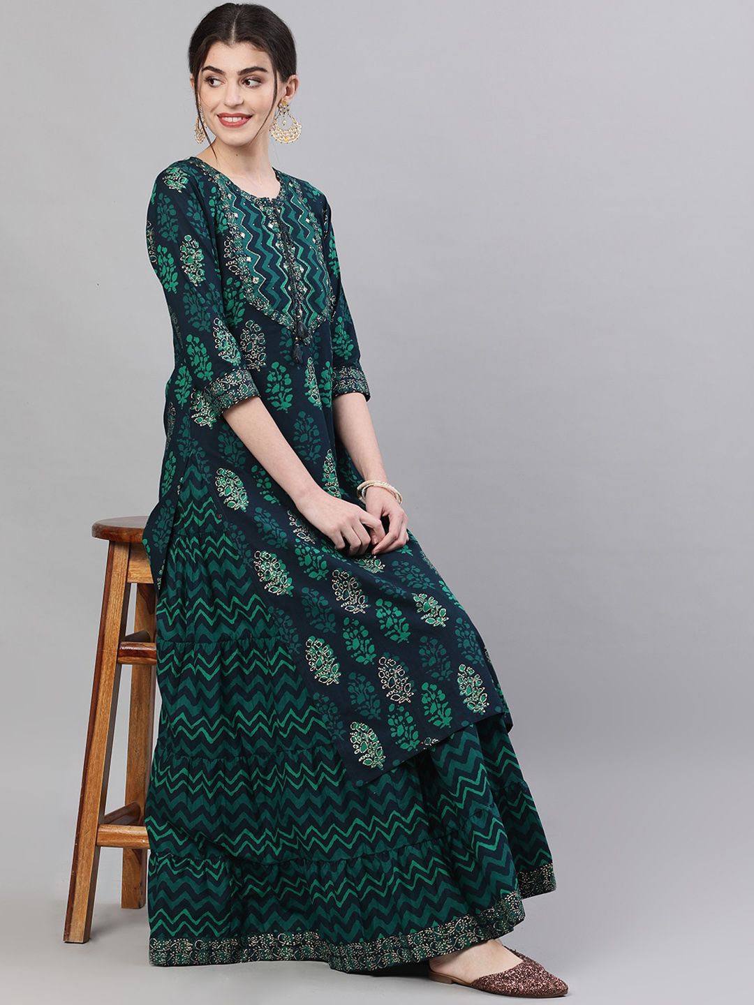 Dhiyona IS Women's Women Navy Blue & Green Printed Kurta with Skirt