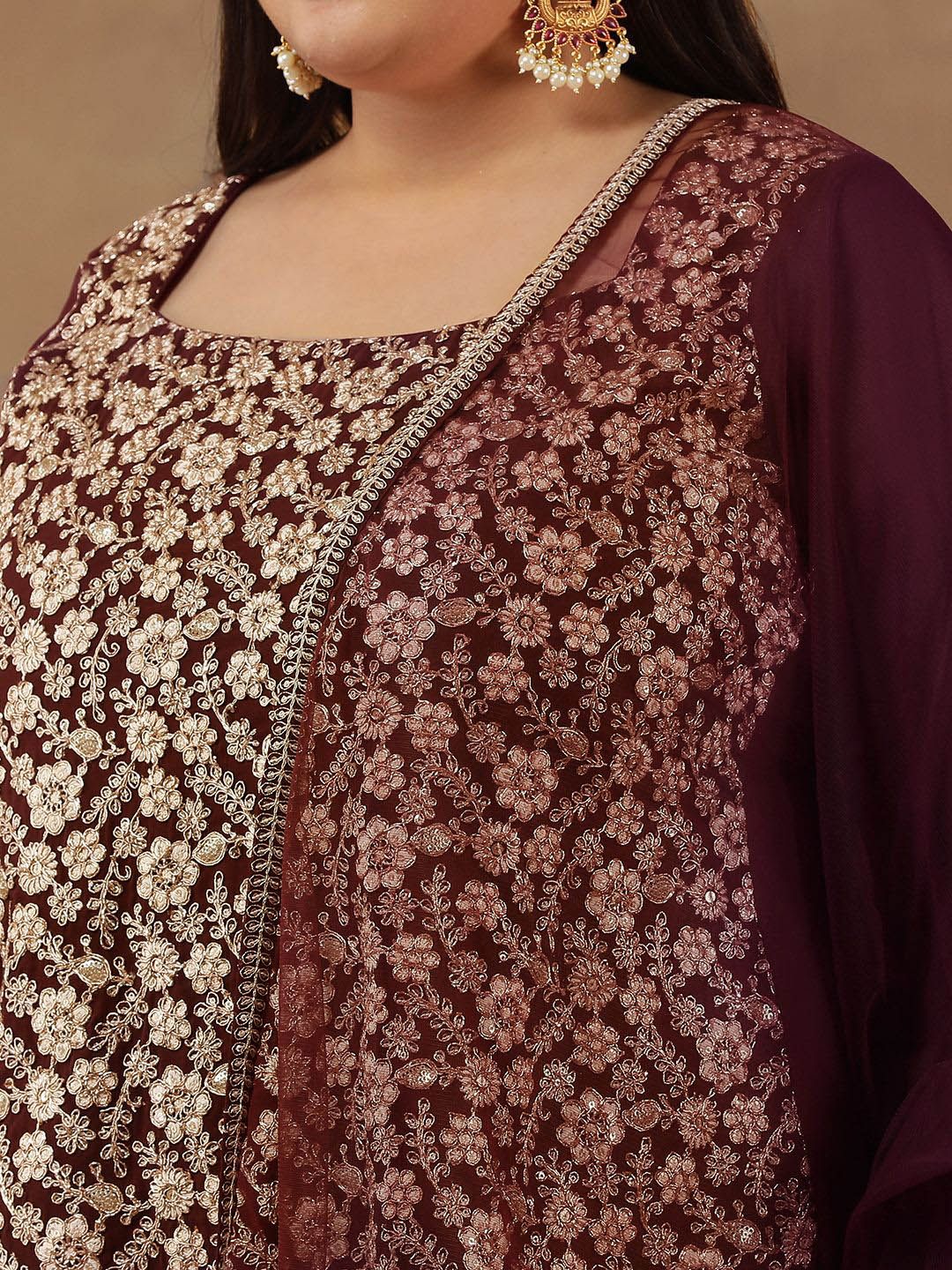 Dhiyona IN Floral Embroidered Regular Sequinned Straight Kurti with Sharara & Dupatta