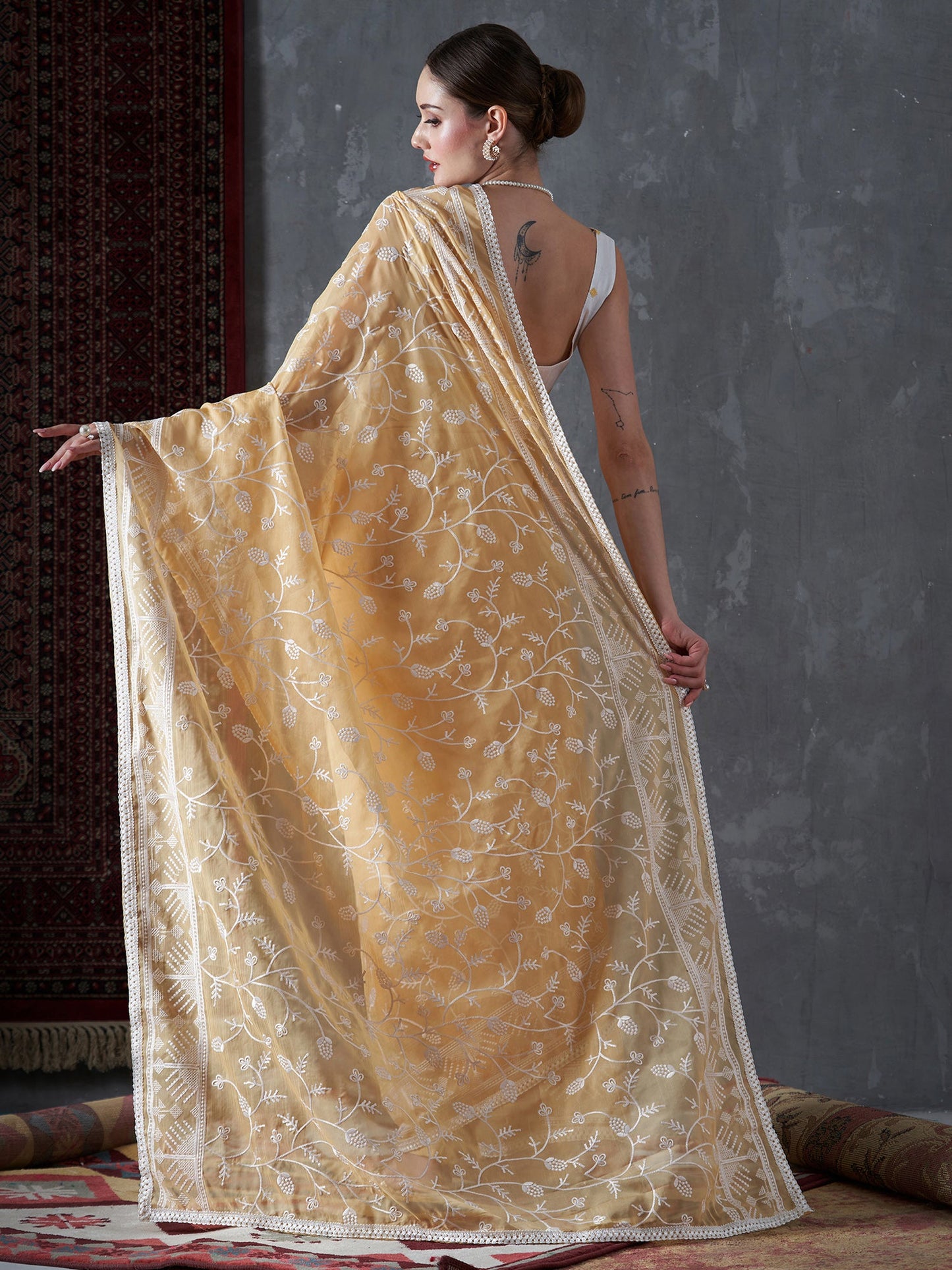 Women's Organza Yellow Embellished Designer Saree With Blouse Piece