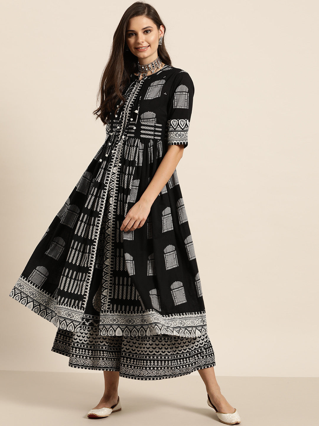 Women Black & White Printed Kurta with Palazzos