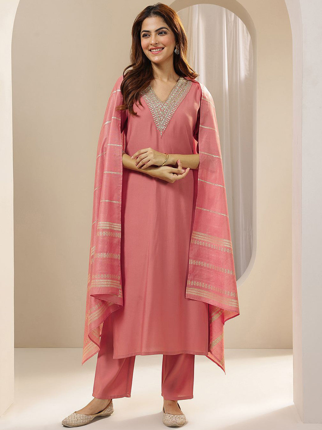 Women Ethnic Motifs Yoke Design Regular Sequinned Kurta with Trousers & With Dupatta