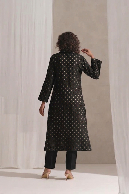 Dhiyona ST Black Banarasi Viscose Silk Collared Kurta with Pants