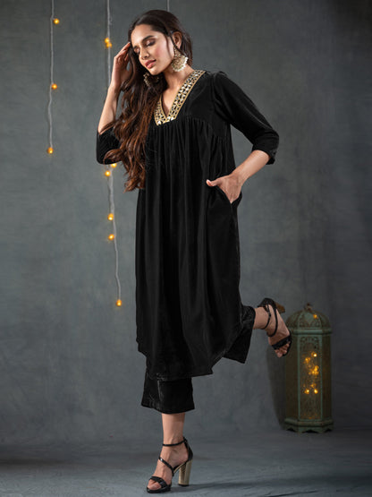 Dhiyona ST Women's Black Velvet Gathered Kurta with Pant 2 Piece Set | A-Line, V Neck, 3/4 Sleeves, Pants, Partywear, (Velvet)