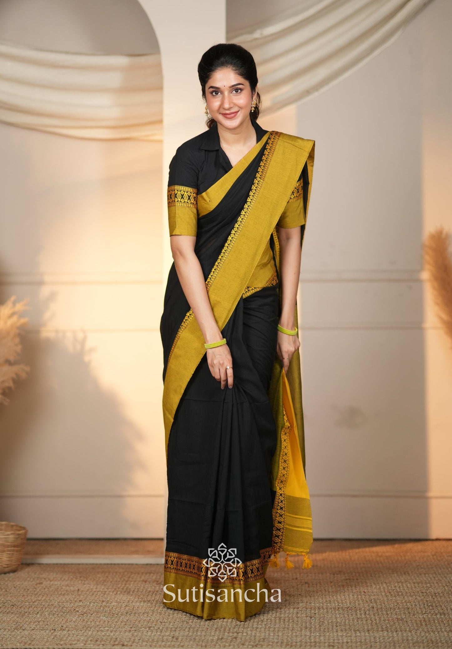 Dhiyona SS Timeless Weave Bengal Cotton Saree by Sutisancha