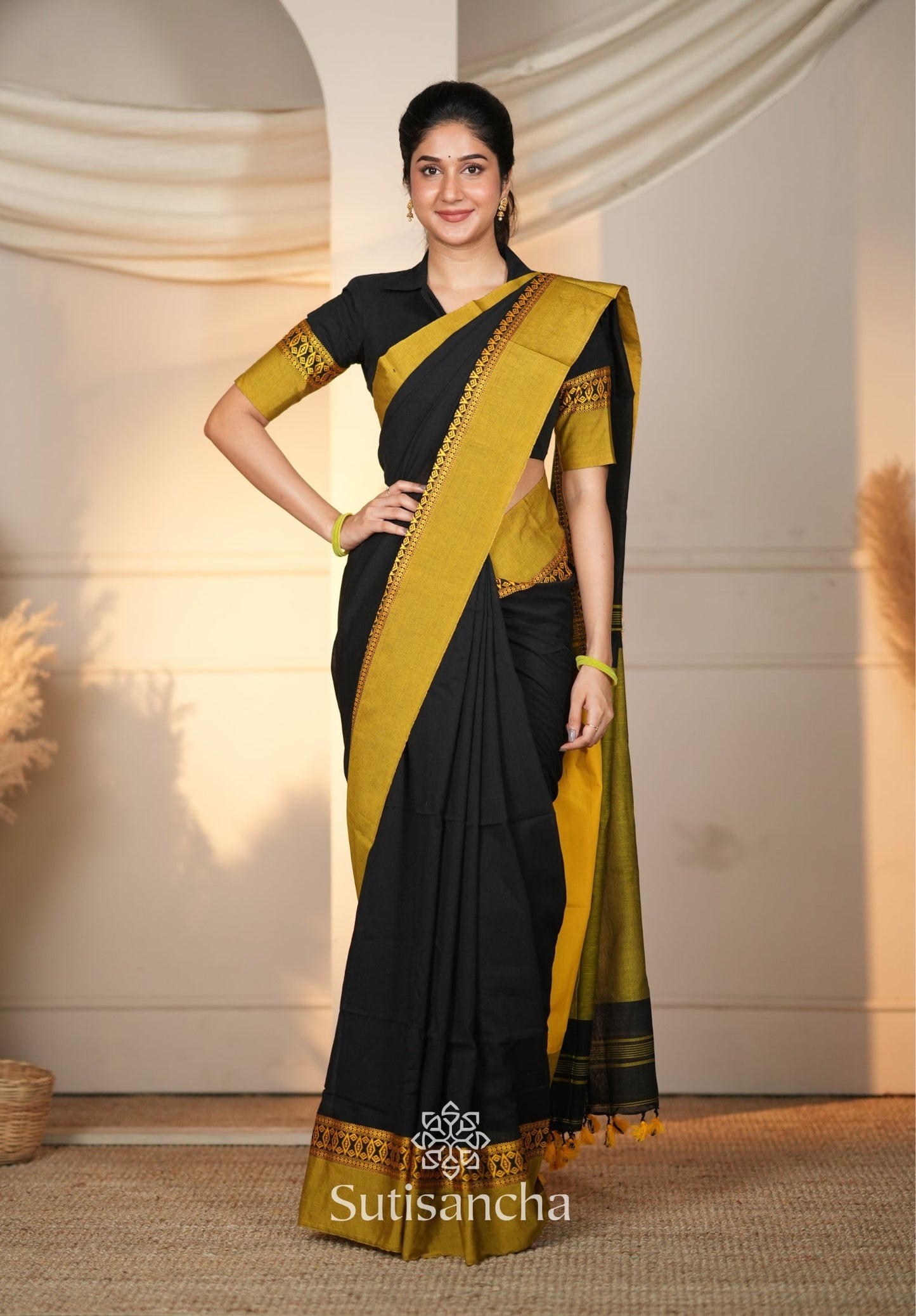 Dhiyona SS Timeless Weave Bengal Cotton Saree by Sutisancha