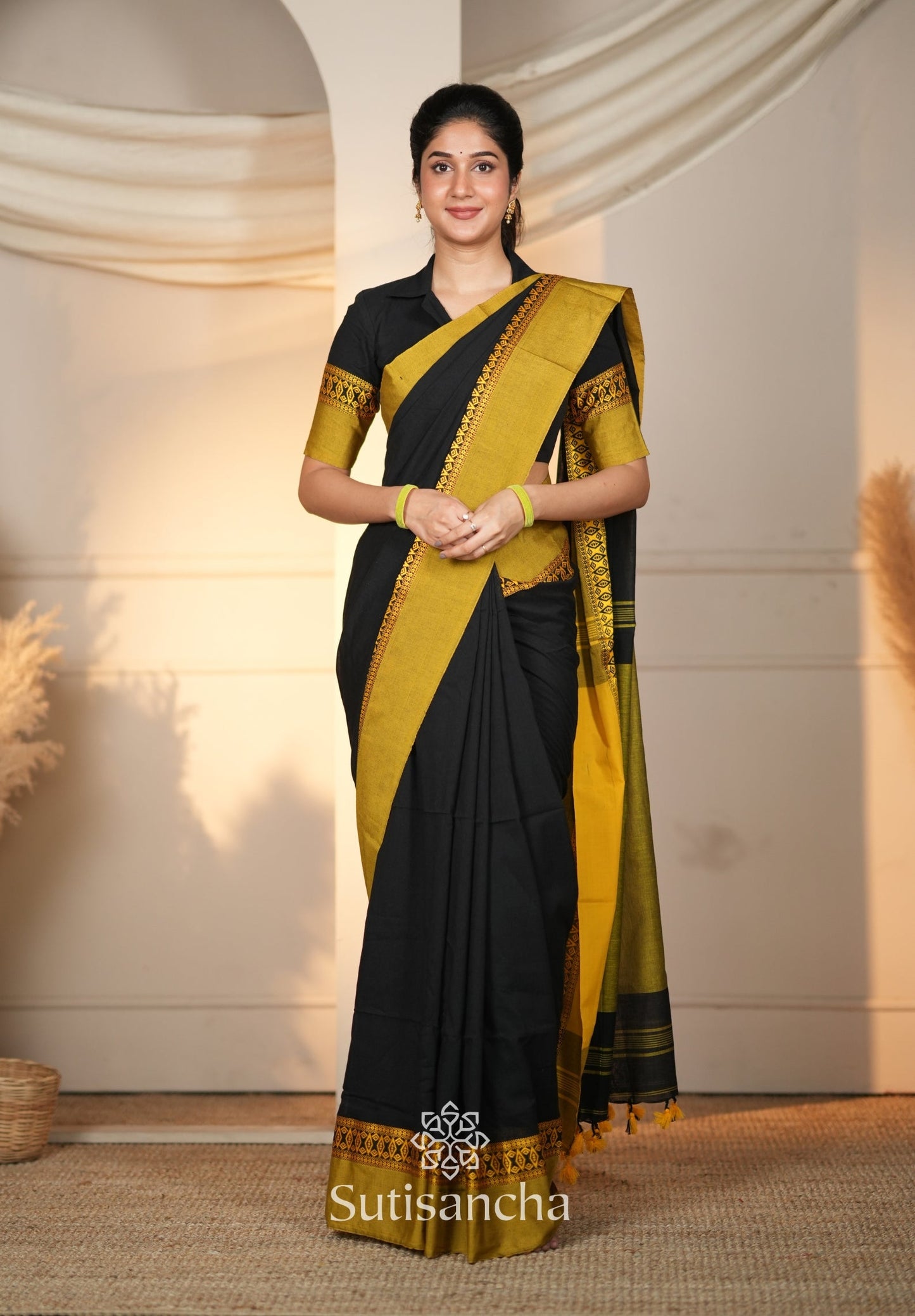 Dhiyona SS Timeless Weave Bengal Cotton Saree by Sutisancha