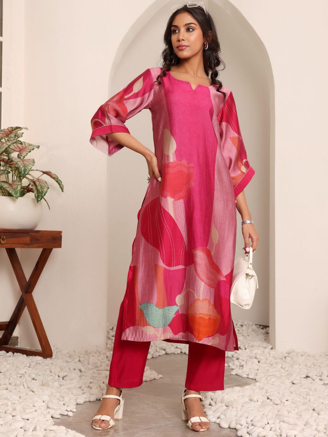 Fuchsia Abstract Printed Notch Neck Chanderi Silk Straight Kurta With Trousers