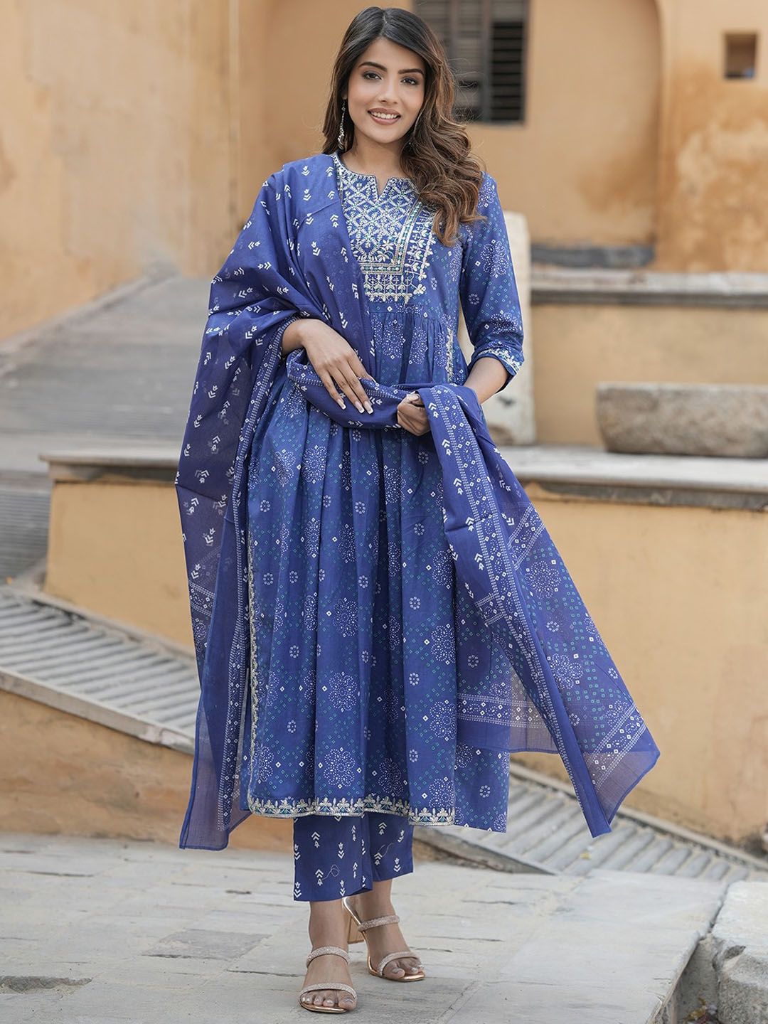 Dhiyona KL Notch Neck Bandhani Embroidered Regular Thread Work Pure Cotton Kurta Set