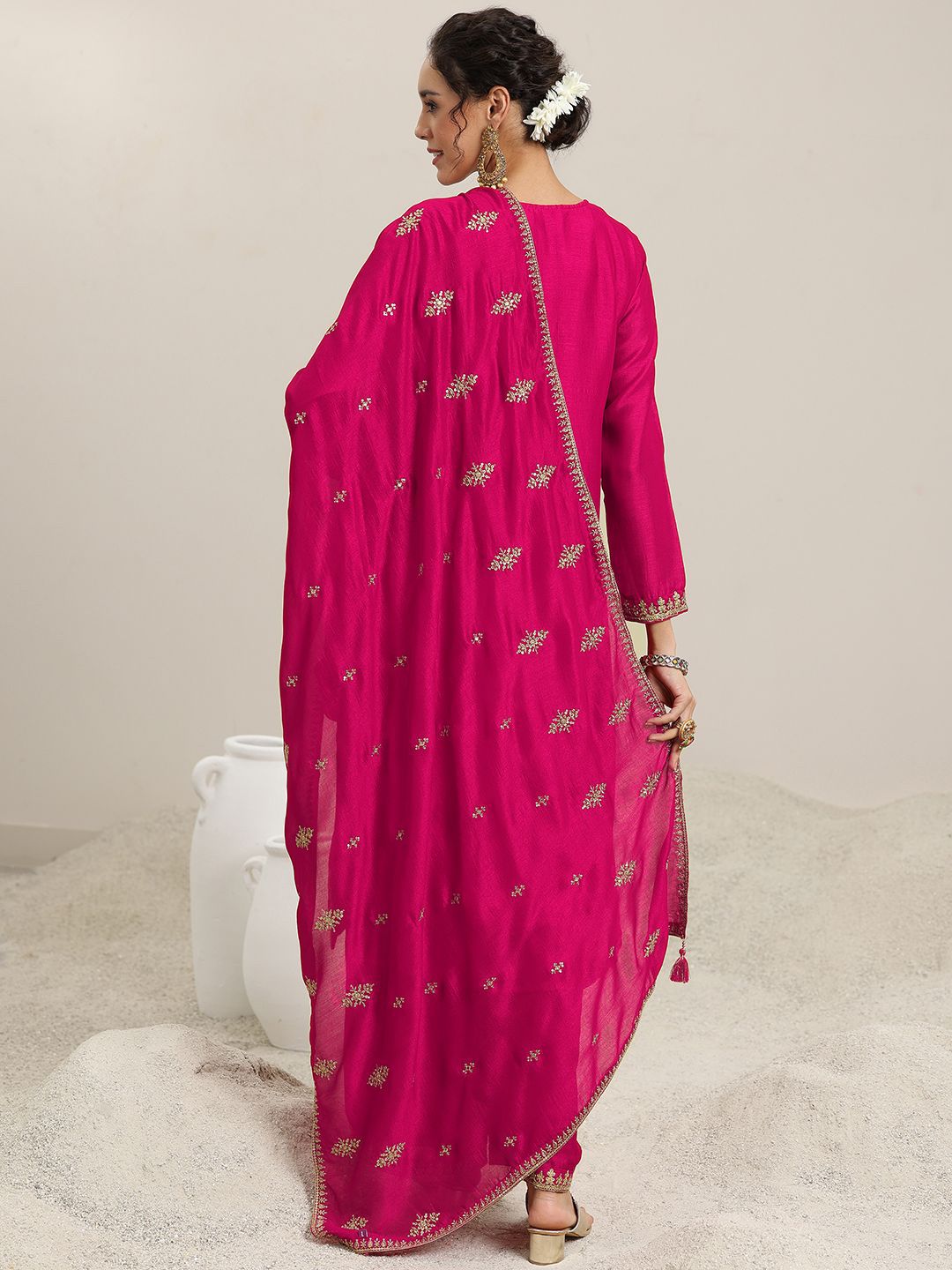 Dhiyona LL Women Floral Embroidered Kurta with Palazzos & Dupatta