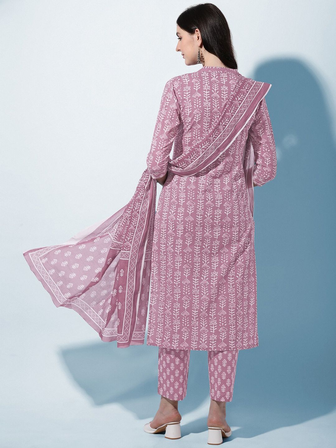 Dhiyona KL Women Plus Size Pink Ethnic Pure Cotton Kurta with Trousers & With Dupatta
