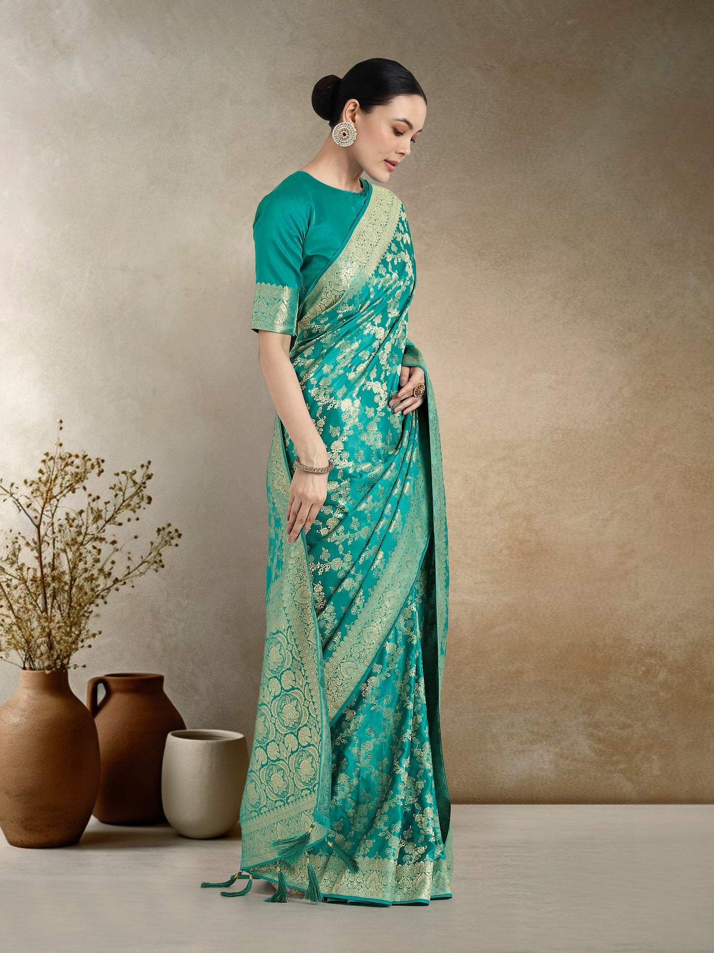 Dhiyona MJ Effervescent Turquoise Soft Banarasi Satin Silk Saree With Elision Blouse Piece