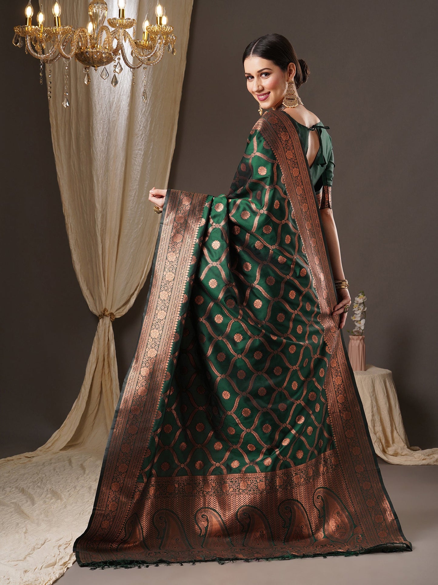 Women's Silk Blend Green Woven Design Designer Saree With Blouse Piece