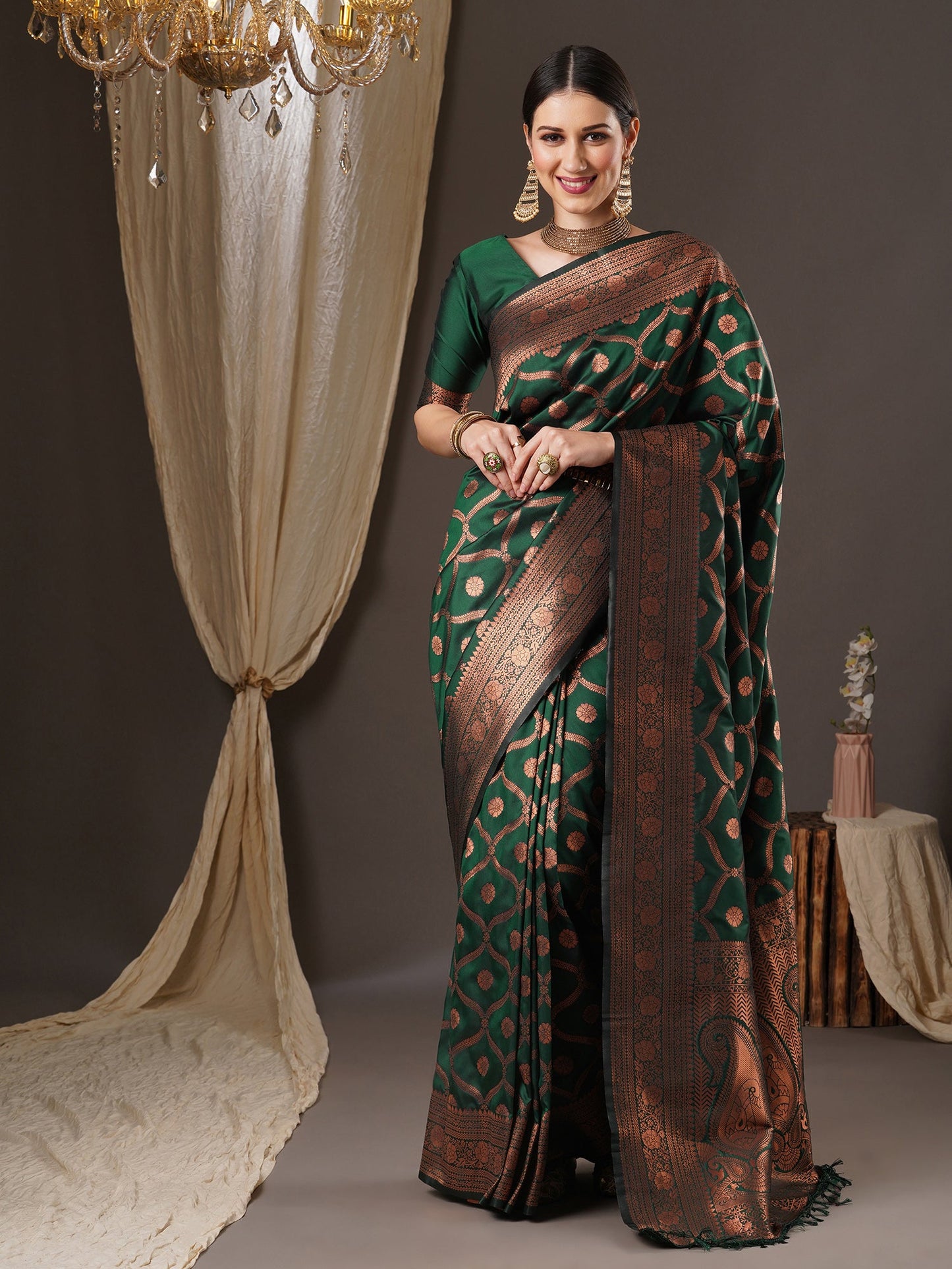 Women's Silk Blend Green Woven Design Designer Saree With Blouse Piece
