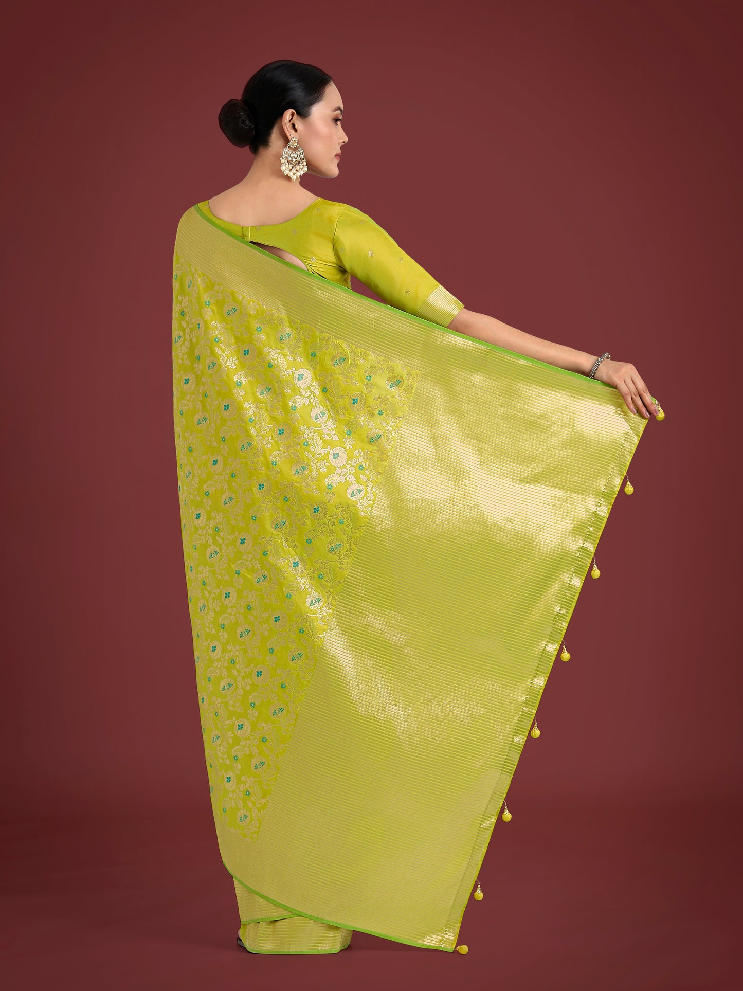 Dhiyona MJ Banarasi Silk Parrot Green Zaal Pattern Traditional Saree