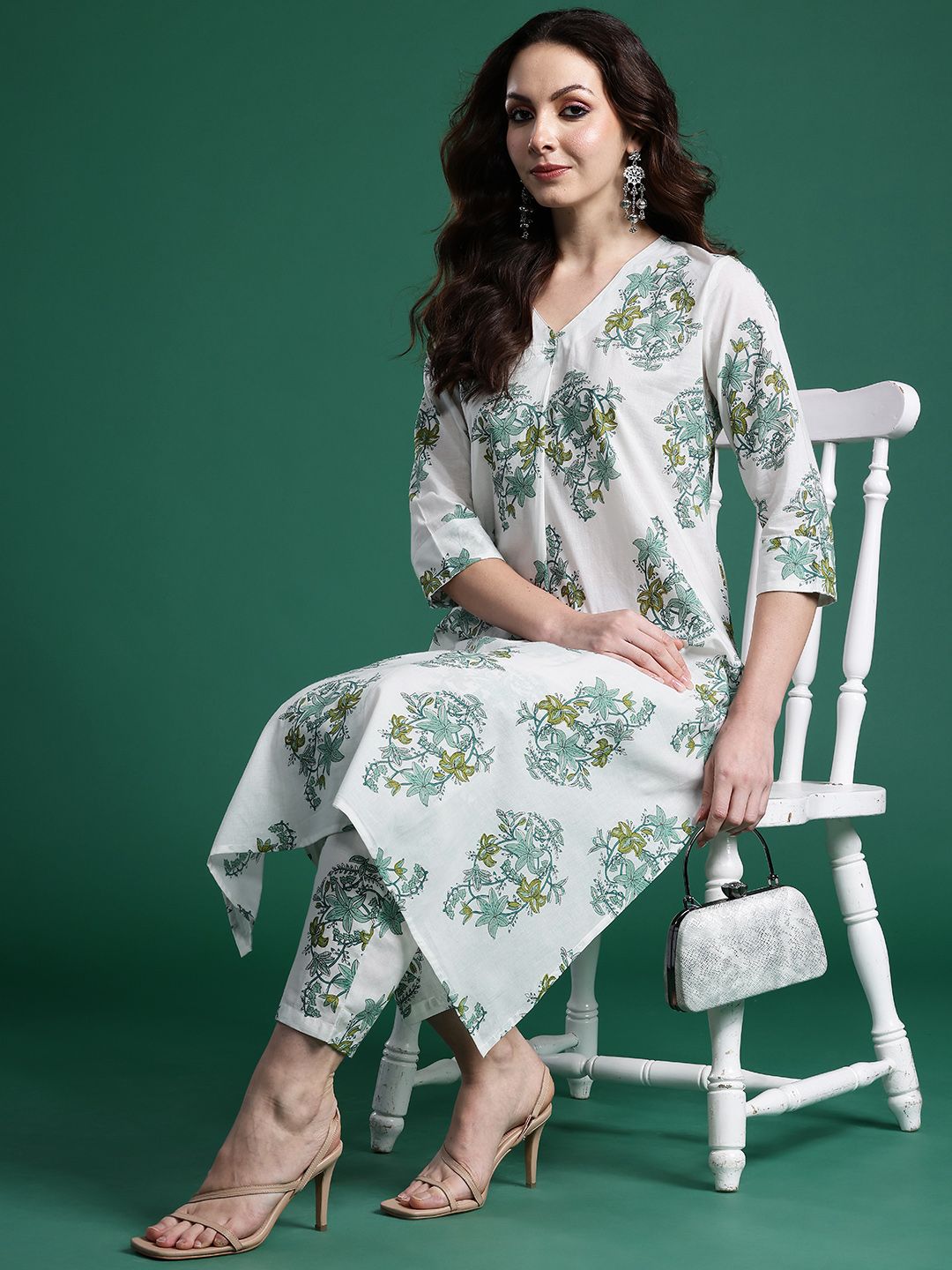 Dhiyona IE Floral Printed Pleated Pure Cotton Kurta with Trousers