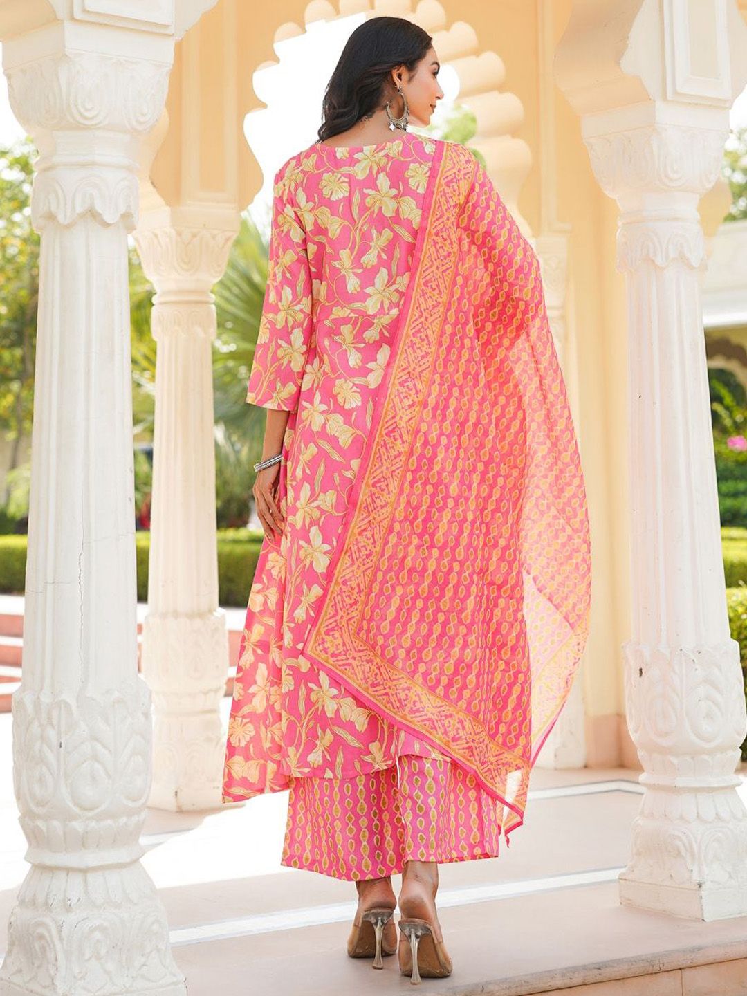 Dhiyona KL Women Floral Printed Kurta with Palazzo & Dupatta