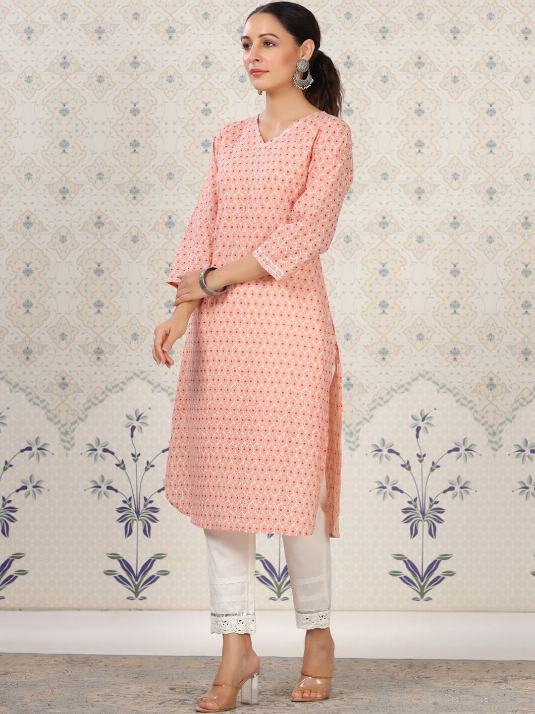 Dhiyona OD  Floral Printed Straight Pure Cotton Kurta