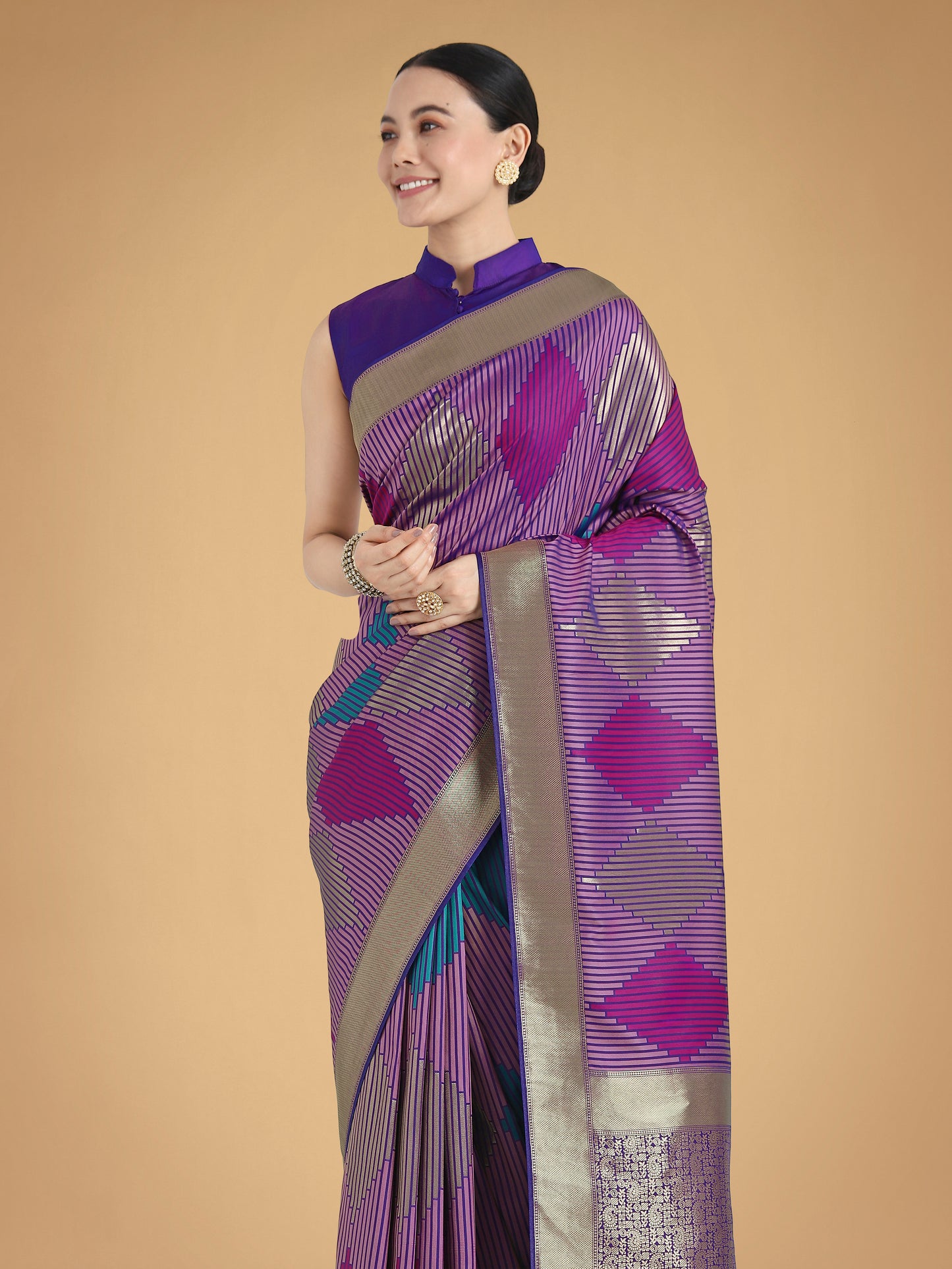 Dhiyona MJ Lavender Colour Banarasi Silk Zari Weaving Classic Saree