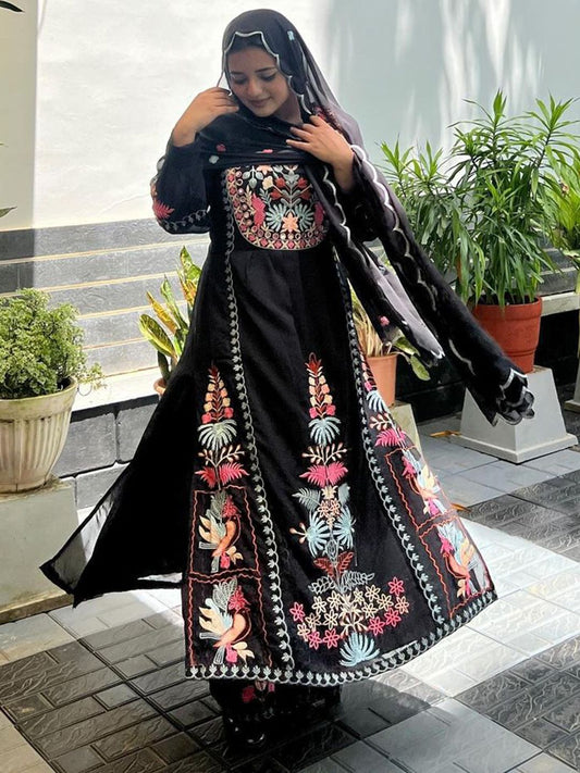 Dhiyona KL Floral Embroidered Georgette Kurta with Palazzos & With Dupatta