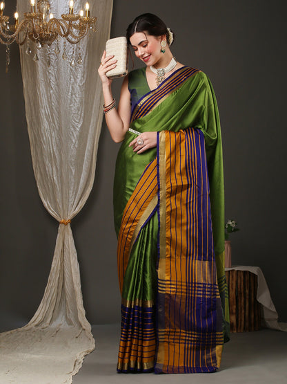 Women's Aura Silk Green Woven Design Designer Saree With Blouse Piece