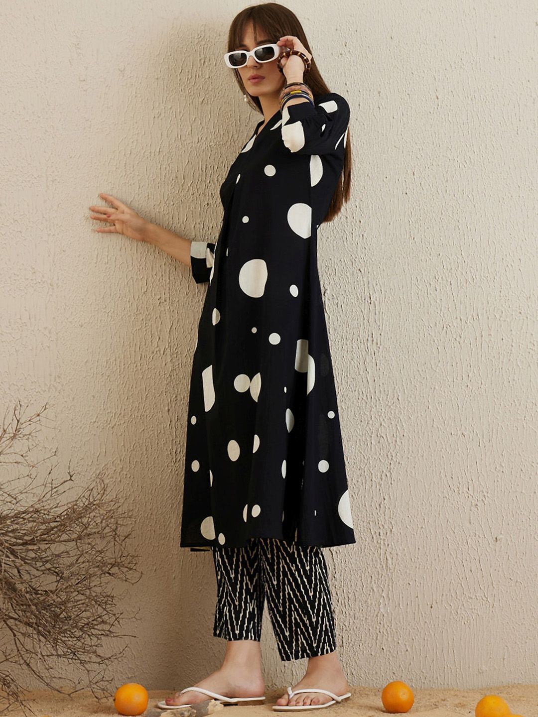 Dhiyona IE Printed Pleated Pure Cotton Kurta with Trousers