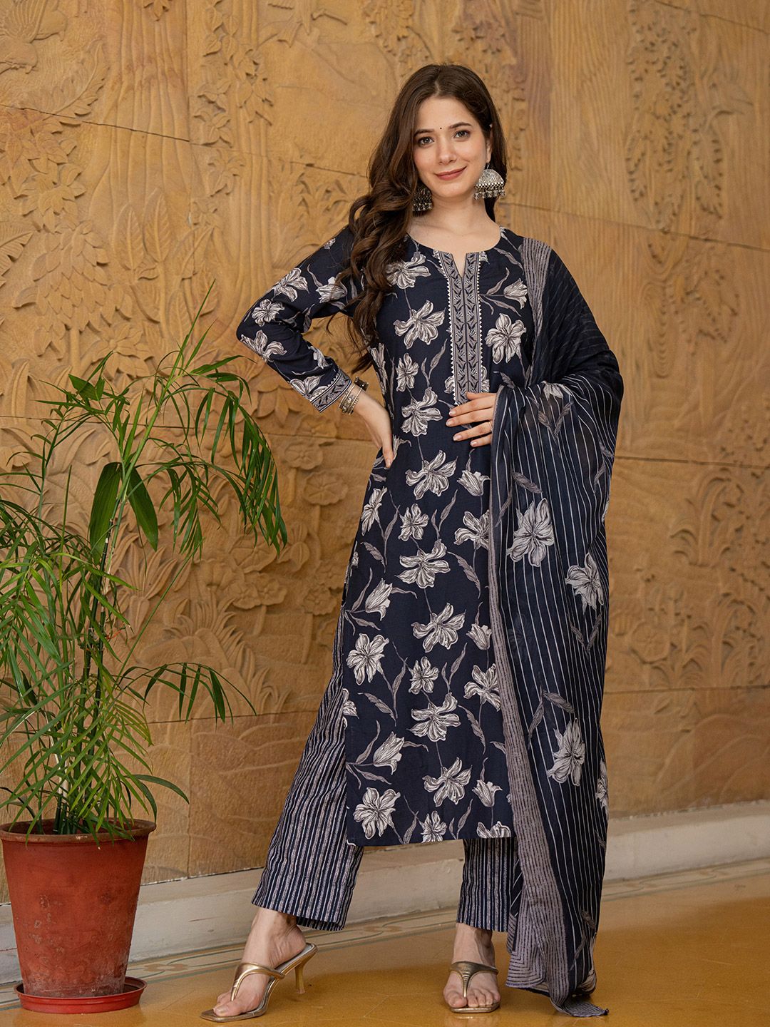 Dhiyona KL Floral Printed Gotta Patti Straight Kurta With Trouser & Dupatta