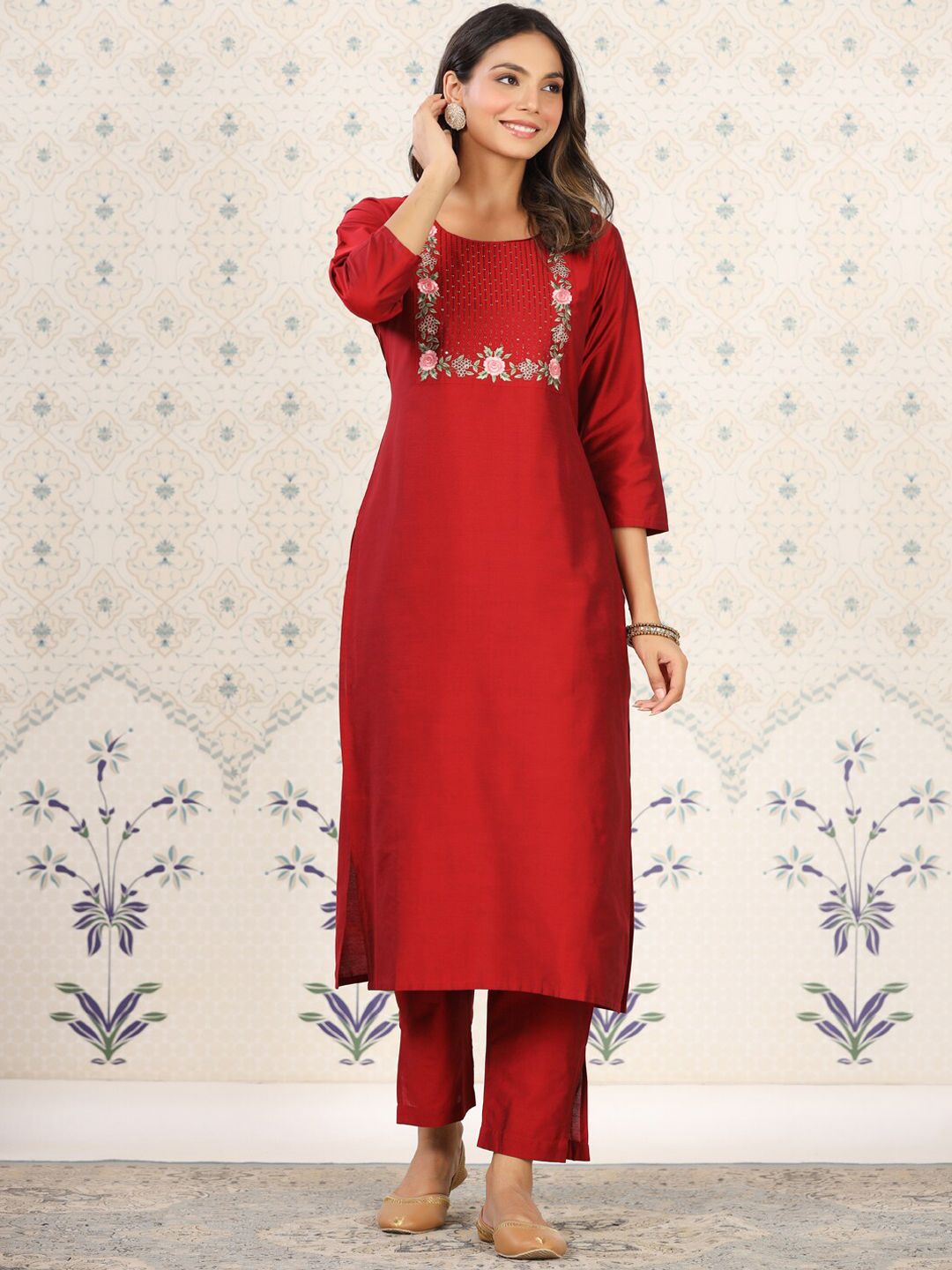 Dhiyona OD  Floral Embroidered Yoke Sequined Straight Kurta with Trousers