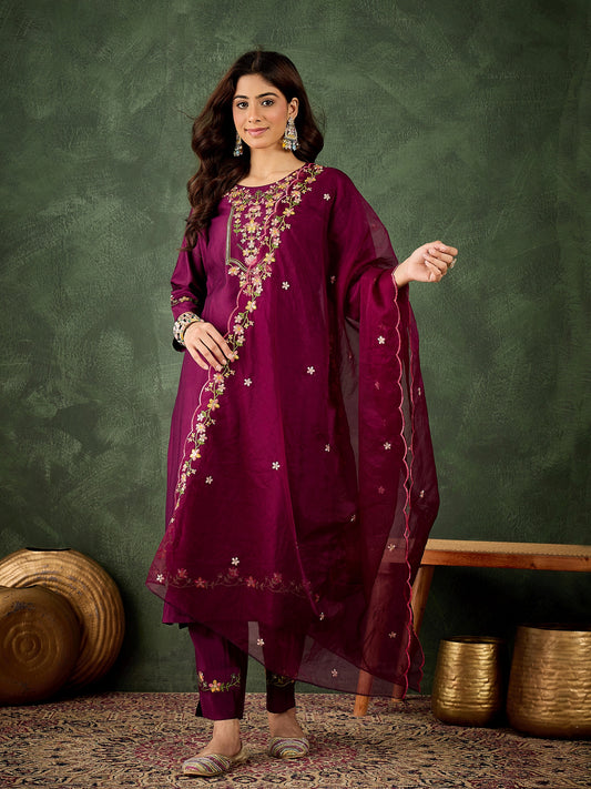 Dhiyona VV Sakshi Purple Women Floral Embroidered Regular Kurta with Trousers & With Dupatta