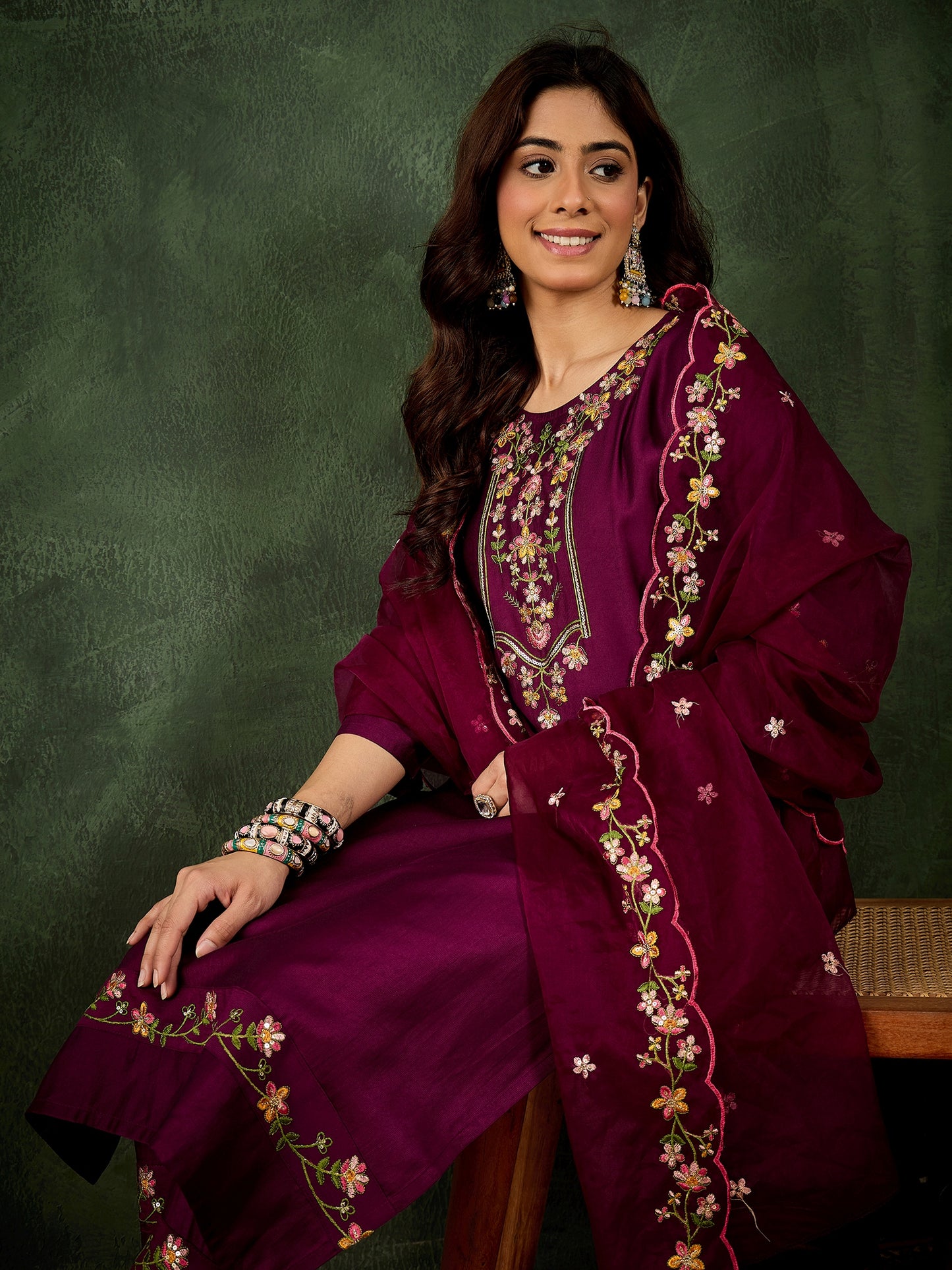 Dhiyona VV Sakshi Purple Women Floral Embroidered Regular Kurta with Trousers & With Dupatta