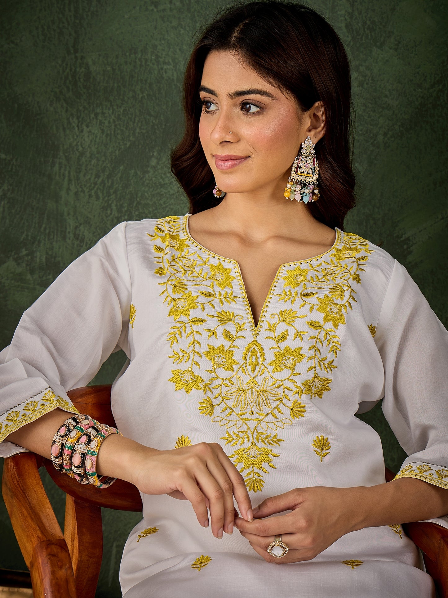 Dhiyona VV Baani Women's Silk Blend Embroidered Straight Kurta & Pant Set