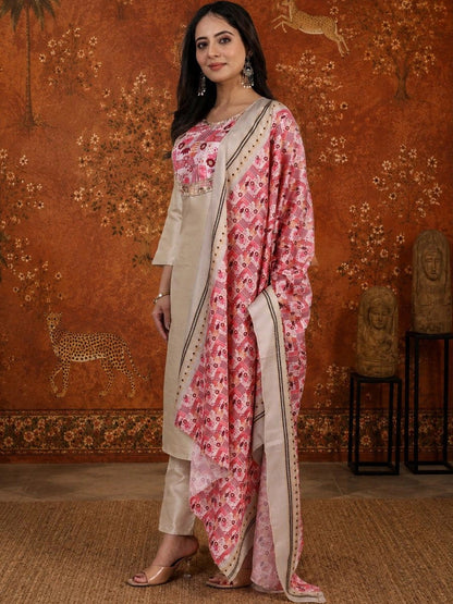 Women Ethnic Motifs Embroidered Regular Thread Work Kurta with Trousers & With Dupatta