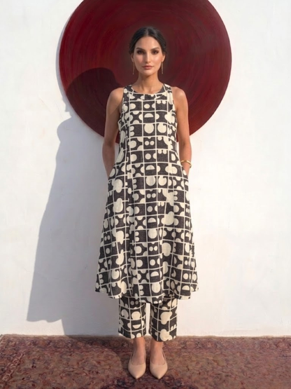 Dhiyona ST 2 pc SET - Black Cream Printed Linen Sleeveless Kurta and Pant