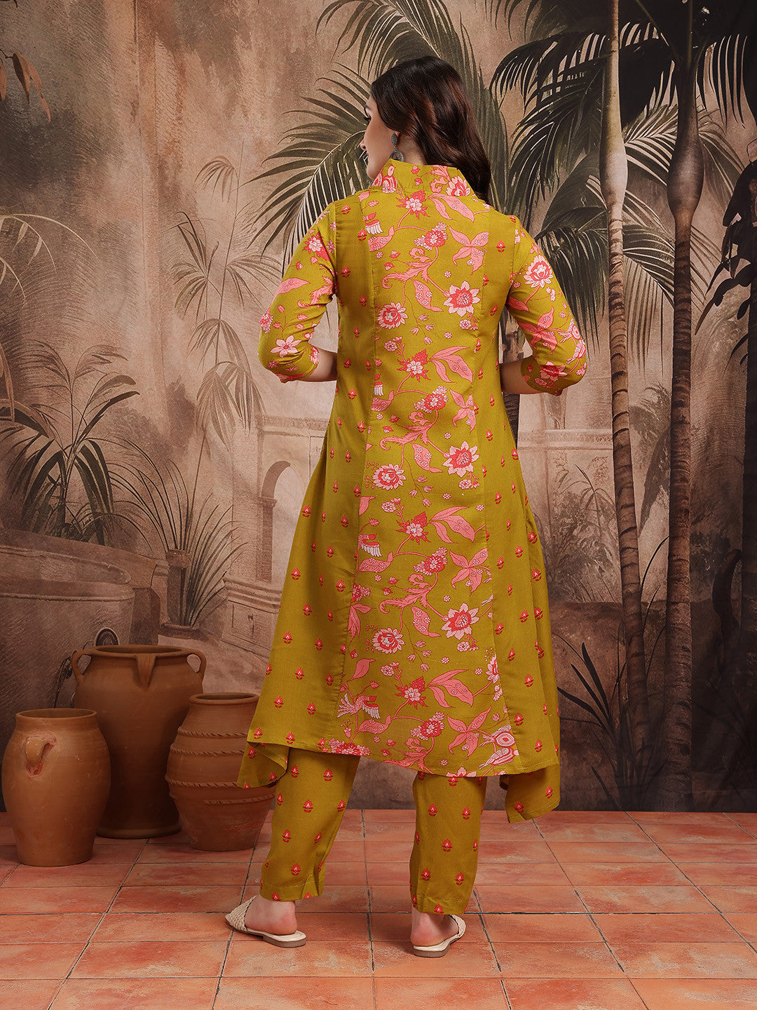 Floral Printed Panelled Kurta with Trousers