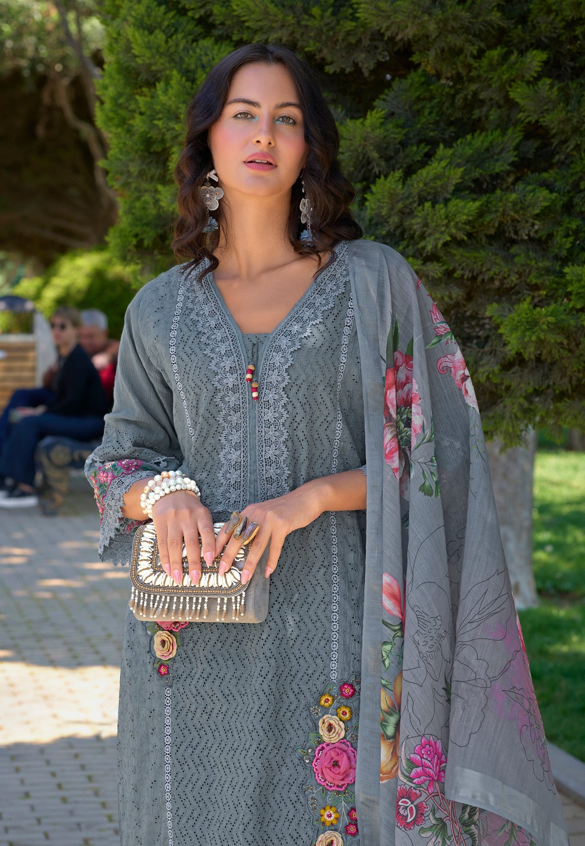 SARFARISH CLOUD SCHIFFLI HEAVY SUIT SET