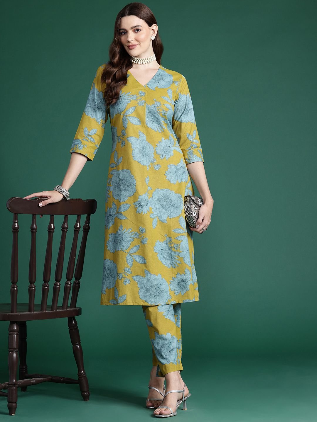 Floral Printed Pleated Kurta with Trousers