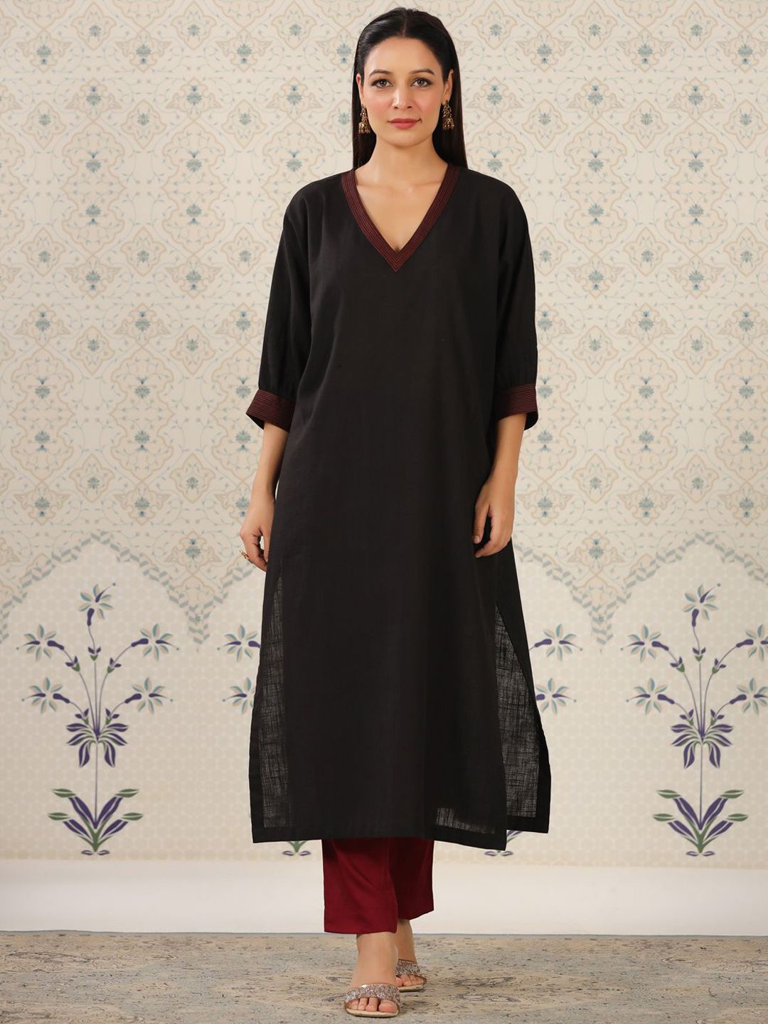 Dhiyona OD  V Neck Thread Work Kurta