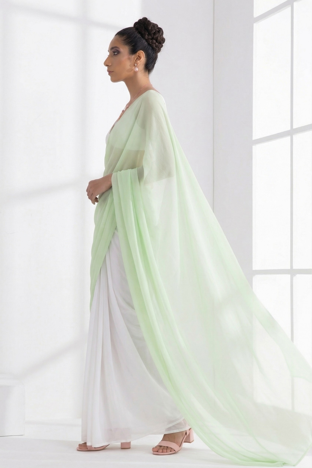 Dhiyona ST White and Sage Green Saree with Blouse Fabric