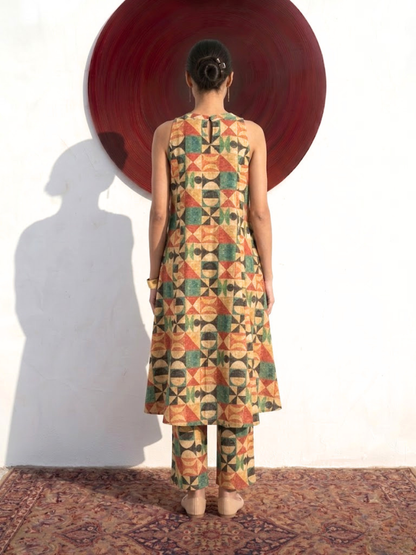 Dhiyona ST 2 pc SET - Geometric Multicolor Printed Linen Sleeveless Kurta and Pant