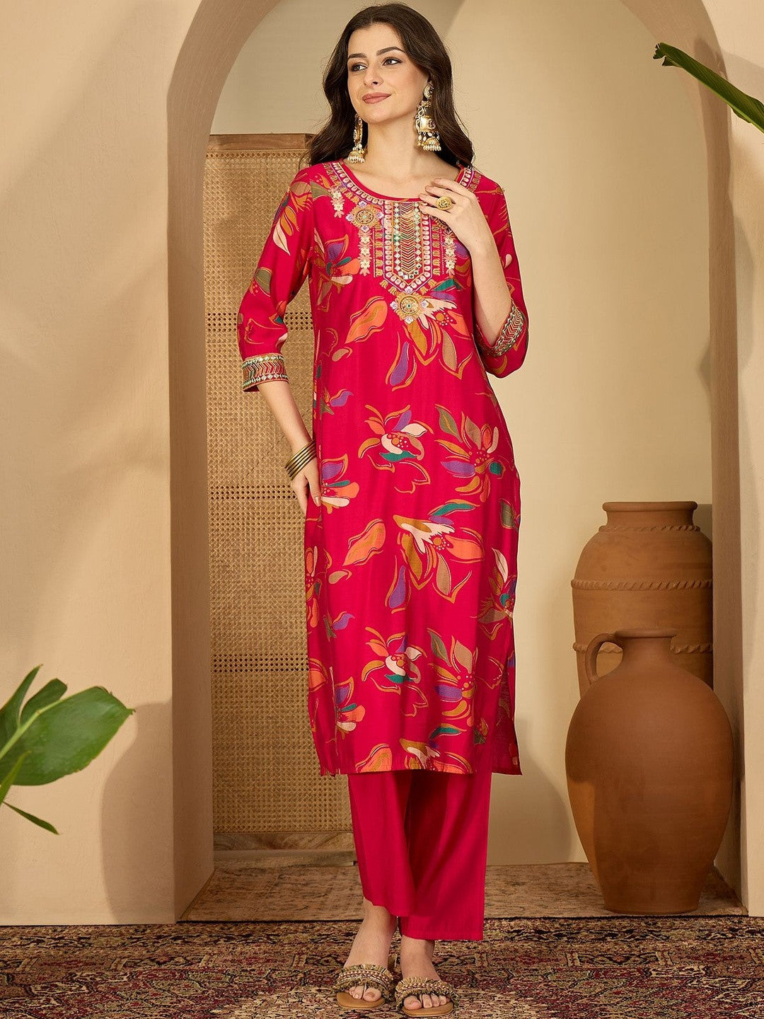 Women Floral Printed Regular Thread Work Kurta with Trousers & With Dupatta