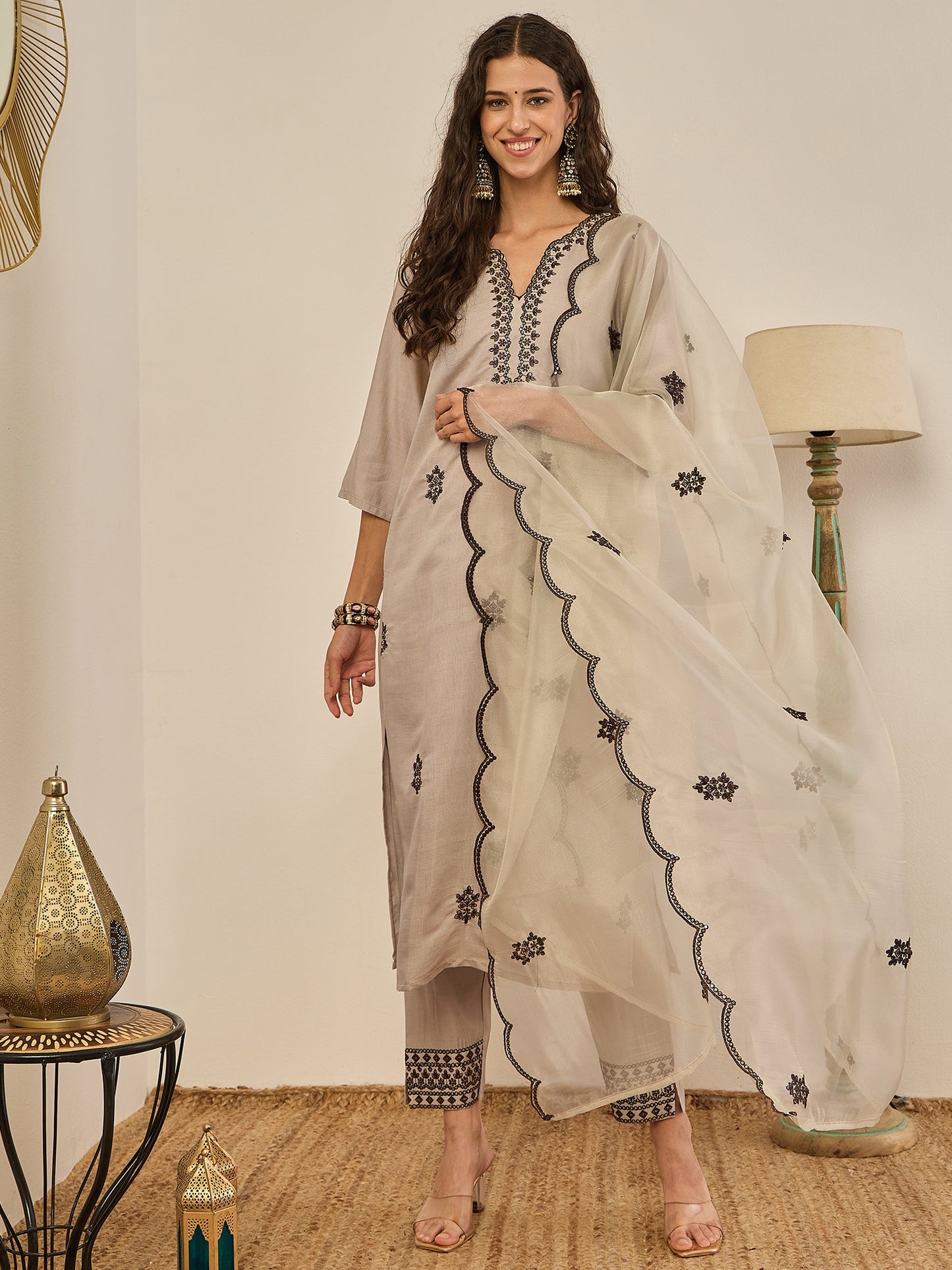 Dhiyona VV Saundh Blue Silk Blend Embroidered Kurta Set Suits